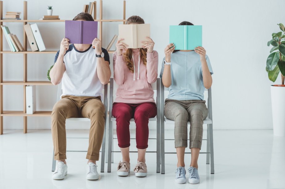 obuchenia, koito obuchavat pedagogicheski specialisti kak da izpolzvat prikazkoterapiata za podobriavane na obrazovatelnia proces.