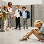 Pedagogicheski specialisti - Obuchenie, nasocheno kam uchiteli, direktori i drugi pedagogicheski kadri, koito imat otgovornost za uchenicite i uchilishtnata obstanovka